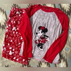 Woman’s Disney Mickey Mouse pajama set